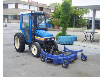 Iseki 3030AHL 4x4 Hydrostat - Traktorius