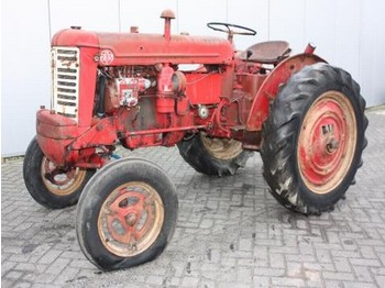 McCormick FU235D - Traktorius