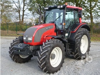 Valtra N101 HCR 4Wd Agricultural Tractor - Traktorius