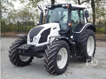 Valtra N113H3 4Wd Agricultural Tractor - Traktorius