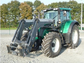 Valtra N142V - Traktorius