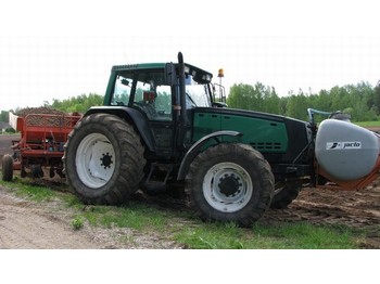 Valtra Valmet 8450-4 - Traktorius