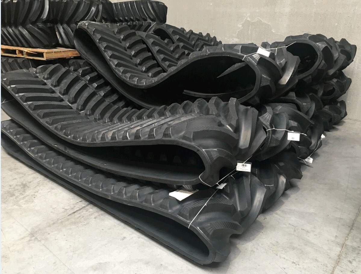 LEACH LEWIS RUBBER TRACKS LIMITED undefined: foto 4