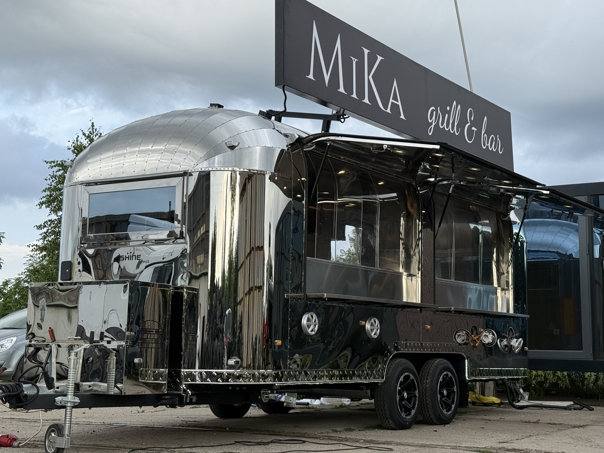 SHINE - American Food Truck - Pardavimo skelbimai undefined: foto 1