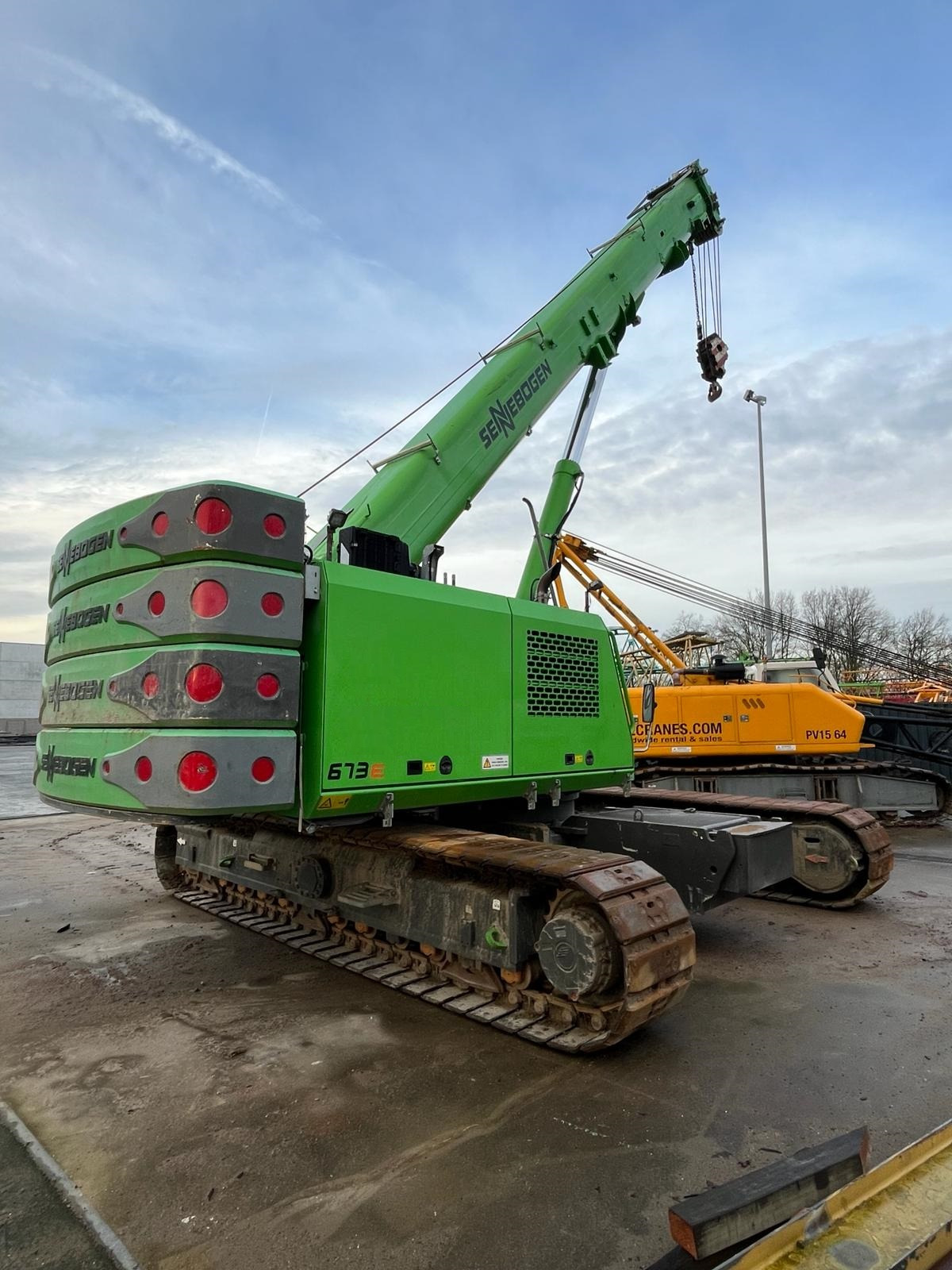 PVE CRANE RENTAL B.V. undefined: foto 4