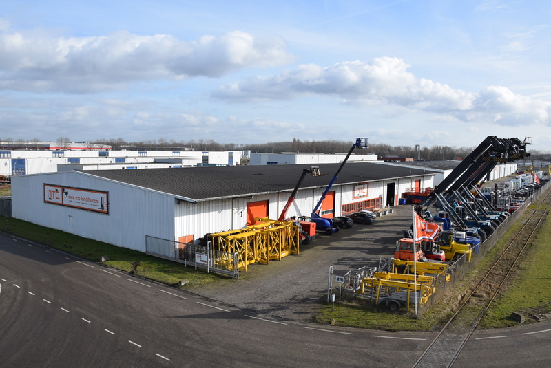 MTC Forklifts b.v. - Krovimo technika CATERPILLAR EP undefined: foto 1