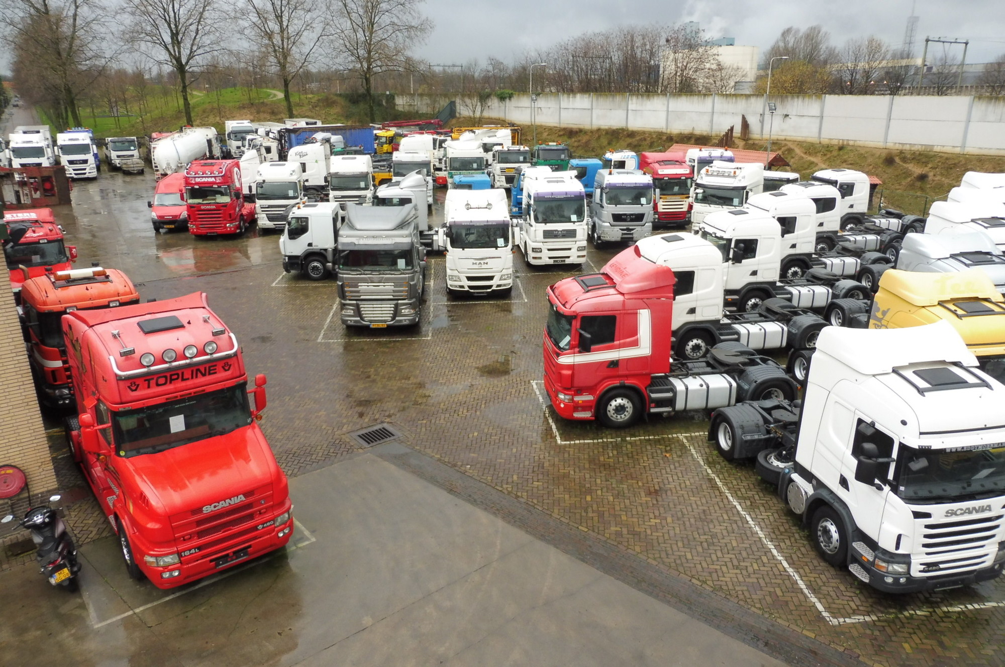 Eddy Moermans Handelsonderneming b.v. - Vilkikai MERCEDES-BENZ - Metai: 2016, 4x2, kondicionierius undefined: foto 1