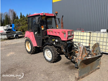 Traktorius, Sniego peilis 2016 Belarus 320.4 Tractor + Snow plow: foto 2