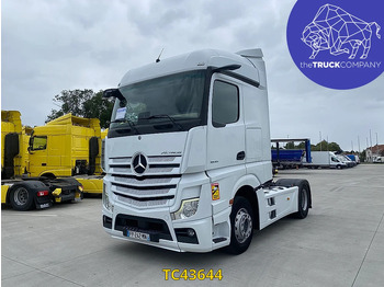 Vilkikas MERCEDES-BENZ Actros 1845