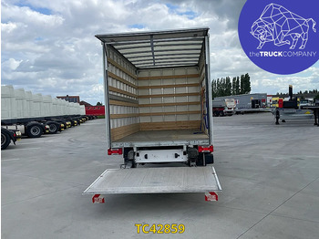 Furgonas su krovinių dėže VOLKSWAGEN Crafter