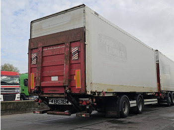 Konteineris-vežimus/ Sukeisti kūną priekaba KRONE