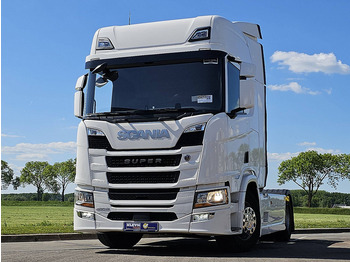 Vilkikas SCANIA R 460