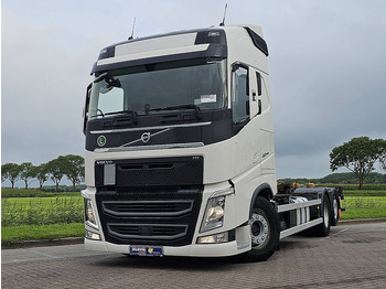 Konteineris-vežimus/ Sukeisti kūną sunkvežimis VOLVO FH 460