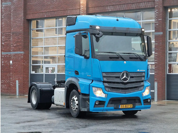 Vilkikas MERCEDES-BENZ Actros 1842