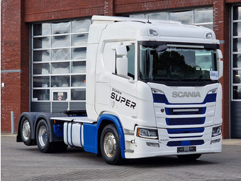Vilkikas SCANIA R