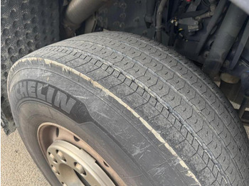 Platforminis/ Bortinis sunkvežimis Renault Gamme C 480 DTI13: foto 5