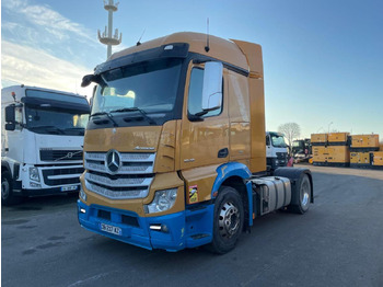 Vilkikas MERCEDES-BENZ Actros 1845