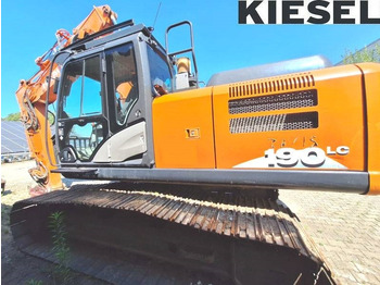 Vikšrinis ekskavatorius HITACHI
