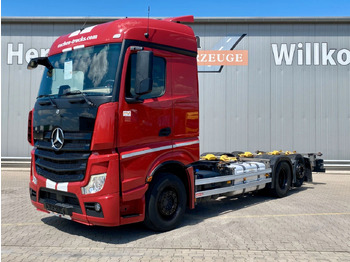 Konteineris-vežimus/ Sukeisti kūną sunkvežimis MERCEDES-BENZ Actros 2546