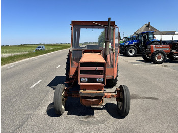 Traktorius Renault 461: foto 2
