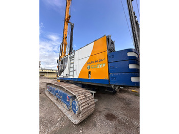 Polių kalimo mašina BAUER