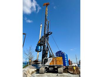 Polių kalimo mašina BAUER