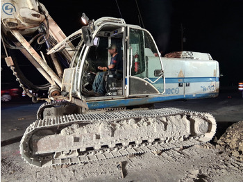 Polių kalimo mašina SOILMEC