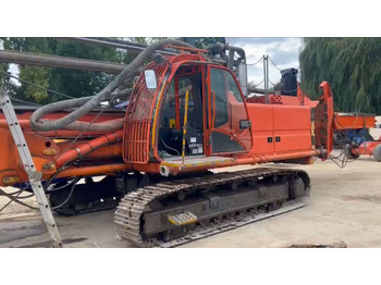 Polių kalimo mašina SOILMEC