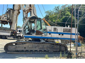 Polių kalimo mašina SOILMEC