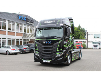Vilkikas IVECO S-WAY