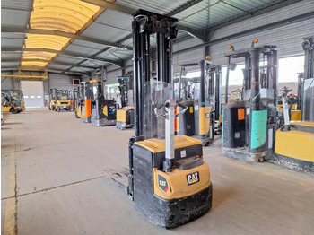 Keltuvas CATERPILLAR NSP16N2