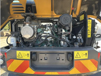 Ratinis ekskavatorius Volvo EW60E: foto 5