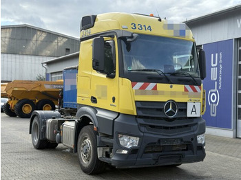Vilkikas MERCEDES-BENZ Actros 1846