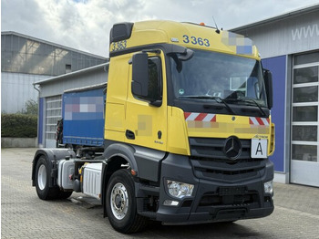 Vilkikas MERCEDES-BENZ Actros 1846