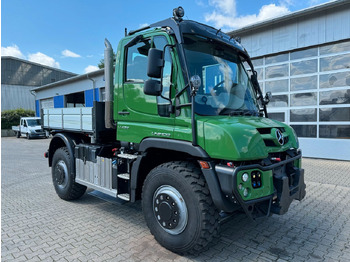 Savivartis sunkvežimis UNIMOG