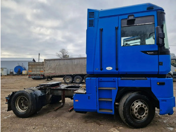 Vilkikas RENAULT Magnum 430