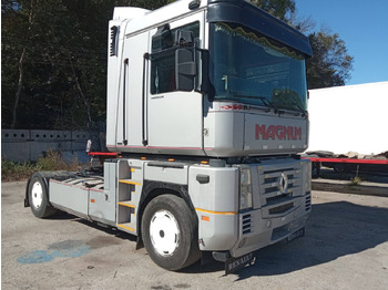 Vilkikas RENAULT Magnum 480
