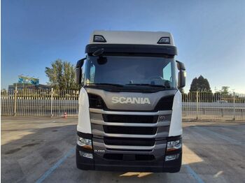 Vilkikas SCANIA R 450