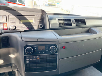 Furgonas sunkvežimis MAN TGL 12.220 4X2 BL TGL 12.220 4X2 BL mit Dhollandia LBW: foto 5