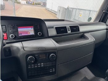 Furgonas sunkvežimis MAN TGM 15.250 4x2 LL TGM 15.250 4x2 LL, Getränkekoffer, Navi: foto 4 Furgonas sunkvežimis MAN TGM 15.250 4x2 LL TGM 15.250 4x2 LL, Getränkekoffer, Navi: foto 4