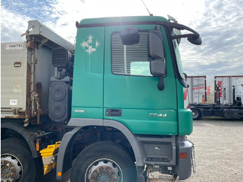 Mercedes-Benz Actros MP III 3544/8x4/4 Actros MP III 3544/8x4/4, 3 Pedale lizingą Mercedes-Benz Actros MP III 3544/8x4/4 Actros MP III 3544/8x4/4, 3 Pedale: foto 2