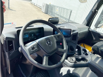 Interior photo 2: Nauja Važiuoklės sunkvežimis Mercedes-Benz Arocs 3240 8x4 Arocs 3240 8x4