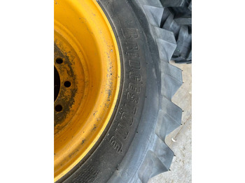 Nauja Padangos ir ratlankiai - Statybinė technika Bridgestone 1000 x 20 Set / 10.00 x 20: 4x2 Tyres: foto 2