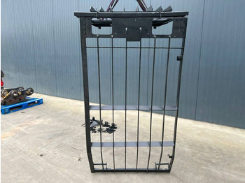 Kabina ir interjeras CATERPILLAR