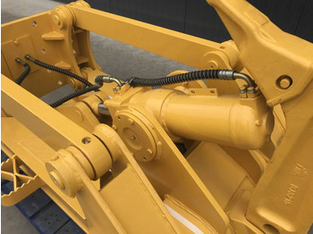 Nauja Padargas - Statybinė technika Komatsu D61: foto 4