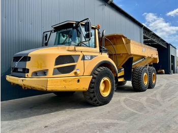 Šarnyrinis savivartis VOLVO A25F