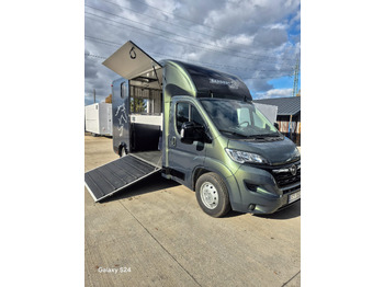 Sunkvežimis žirgams vežti BANNERT