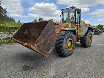 Ratinis krautuvas CASE