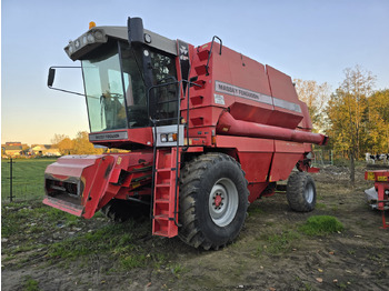 Derliaus nuėmimo kombainas MASSEY FERGUSON