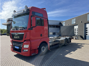 Konteineris-vežimus/ Sukeisti kūną sunkvežimis MAN TGX 26.500
